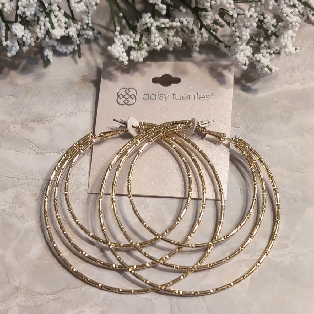 Daisy Fuentes Large Shimmering Gold Triple Hoop Earrings NWT
